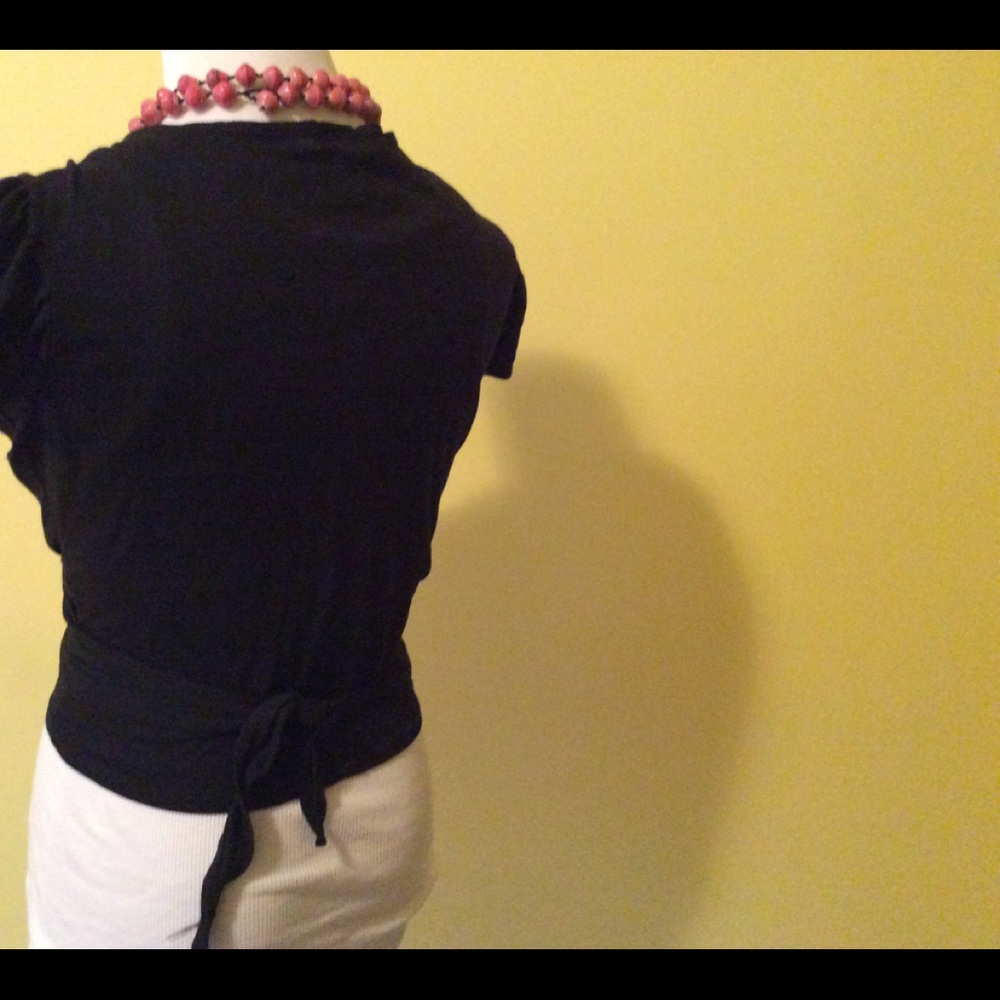 Versatile Shrug - Picture 3 of 4